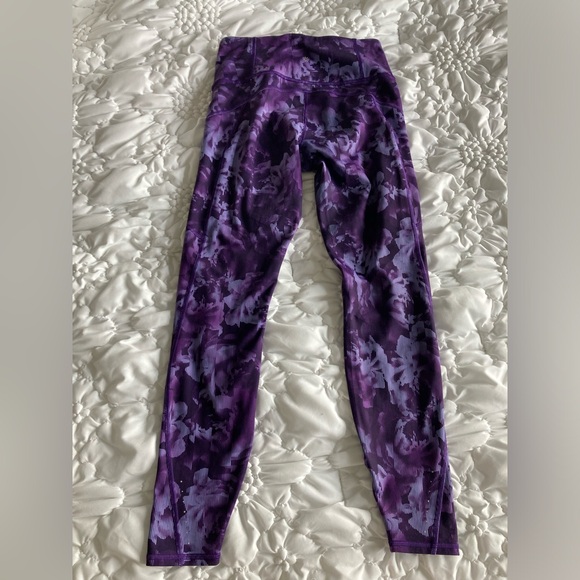Athleta Women's Purple Pattern Leggings - Picture 5 of 9
